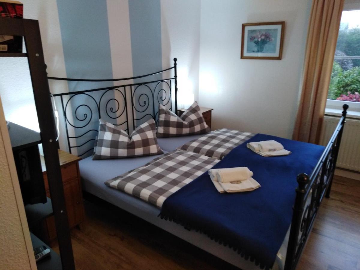 Landhaus Edelweiss Bed&Breakfast - Adults Only ノイシュタット・アム・レンシュタイク エクステリア 写真