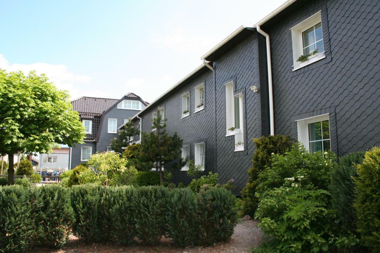Landhaus Edelweiss Bed&Breakfast - Adults Only ノイシュタット・アム・レンシュタイク エクステリア 写真
