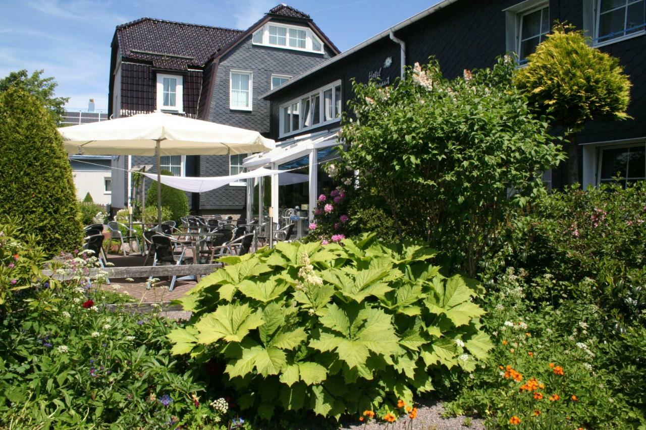 Landhaus Edelweiss Bed&Breakfast - Adults Only ノイシュタット・アム・レンシュタイク エクステリア 写真